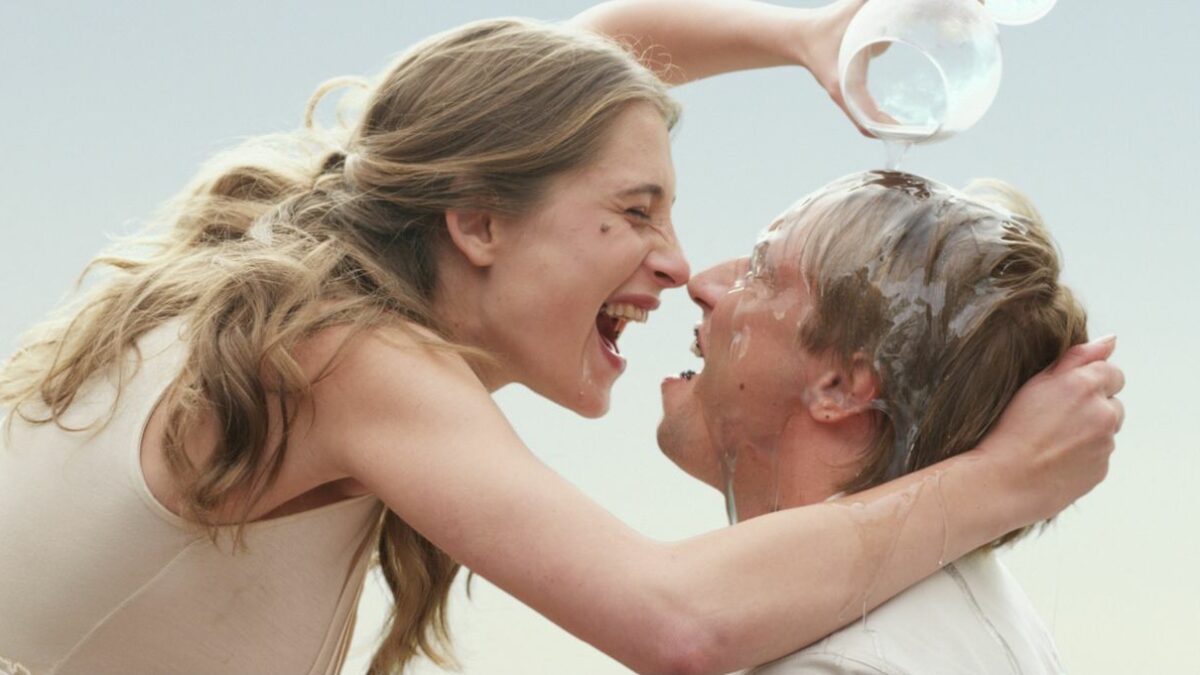 Still from Vanishing Waves